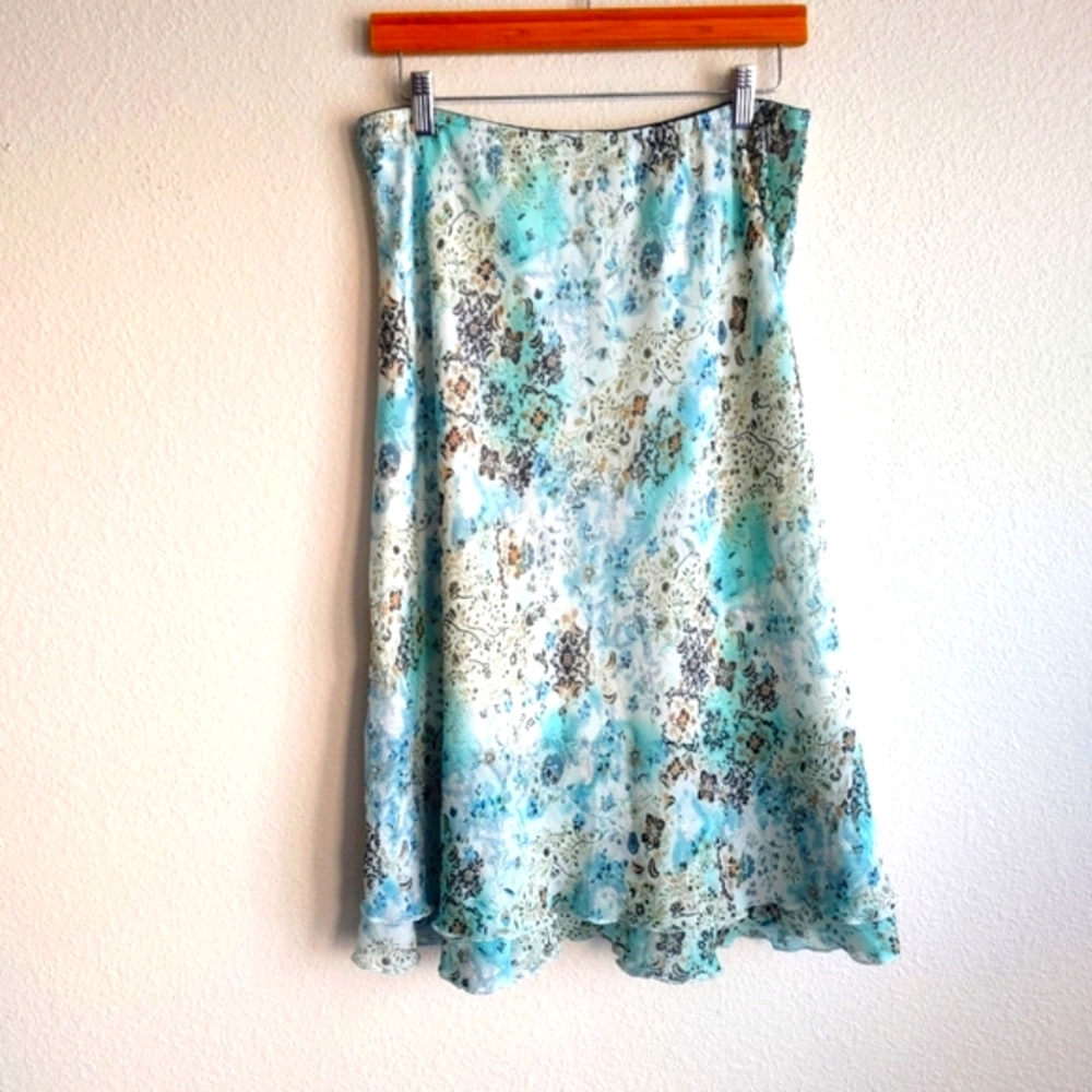 Briggs New York multi color floral skirt